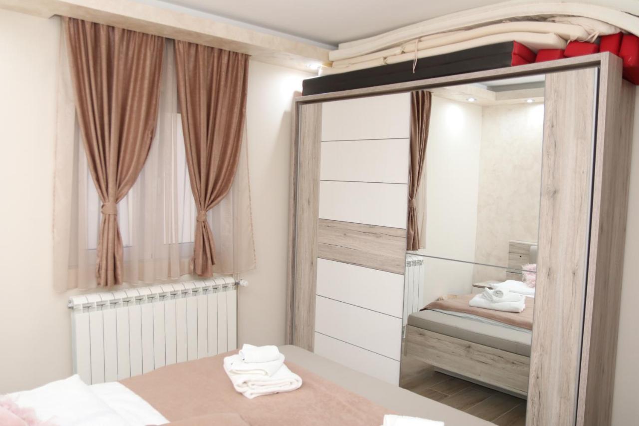 Holiday Home Kotor Eksteriør bilde